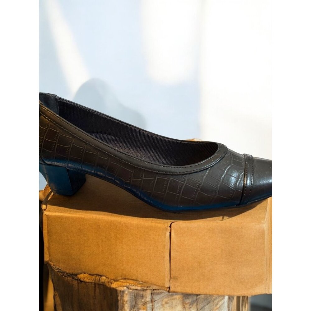 Easy Street Black Croco Women's Size 6.5M 1.5" Block Heel Shoes Box New - Picture 3 of 8